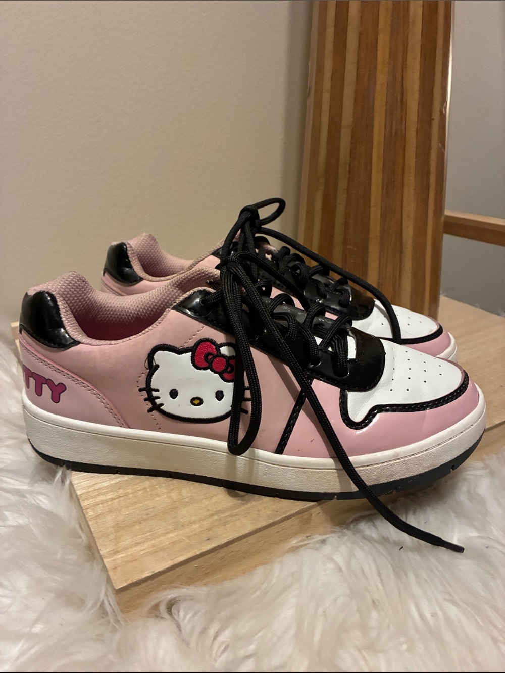 Sanrio Hello Kitty Pink and White Lace-Up Kids Sneakers